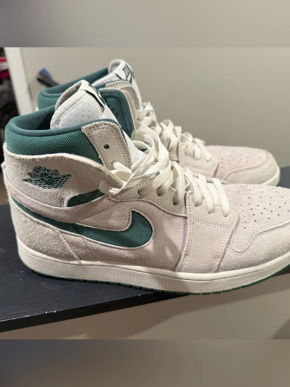 Jordan 1 High-Top Sneakers in Off-White & Teal